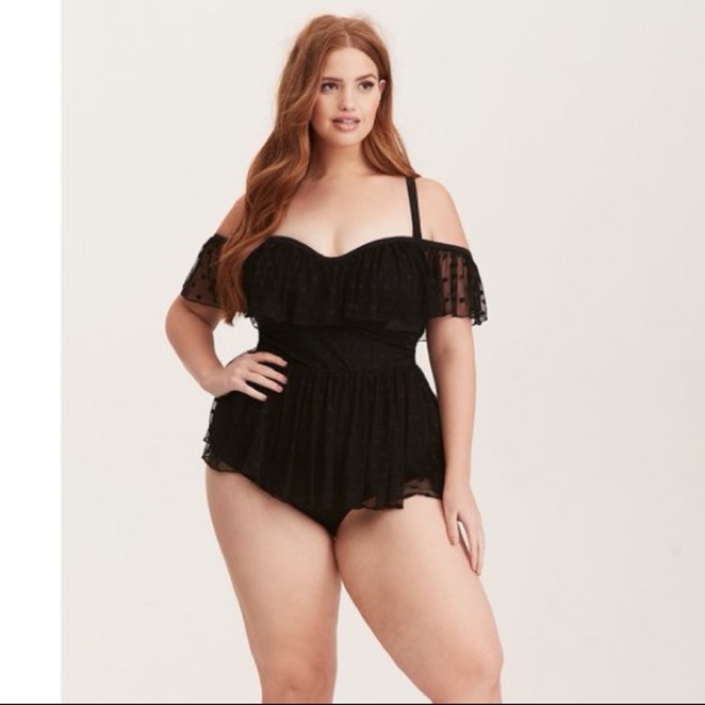 Torrid sexy bathing suit size 1